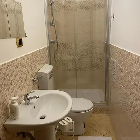 Bed Da Daniela Affittacamere Peschiera del Garda